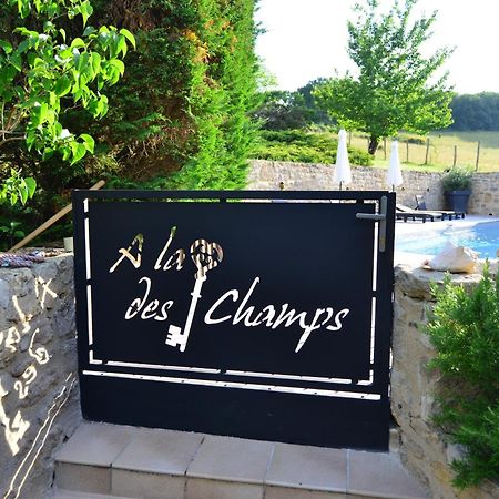 Bed and Breakfast A la clé des champs Varen Esterno foto