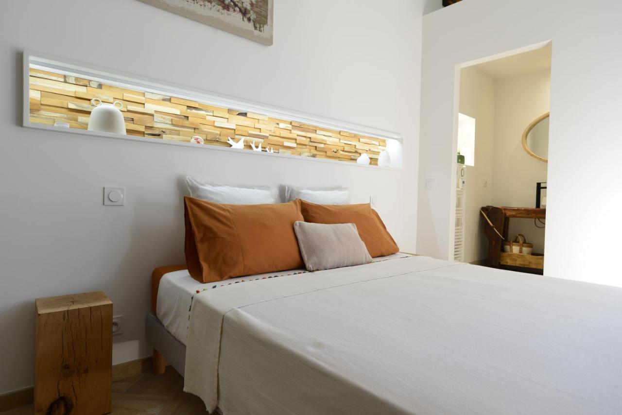 Bed and Breakfast A la clé des champs Varen Esterno foto